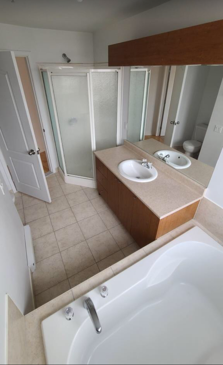 Rent residential apartment 0.00sqf. in Saint-Lambert-de-Lauzon, Quebec, Canada image 12