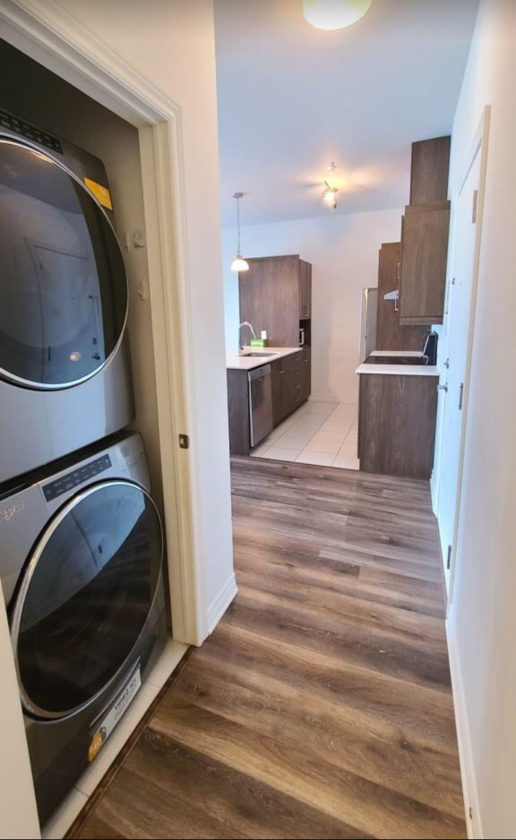 Rent residential apartment 950.00sqf. in Brossard, Quebec, Canada image 9