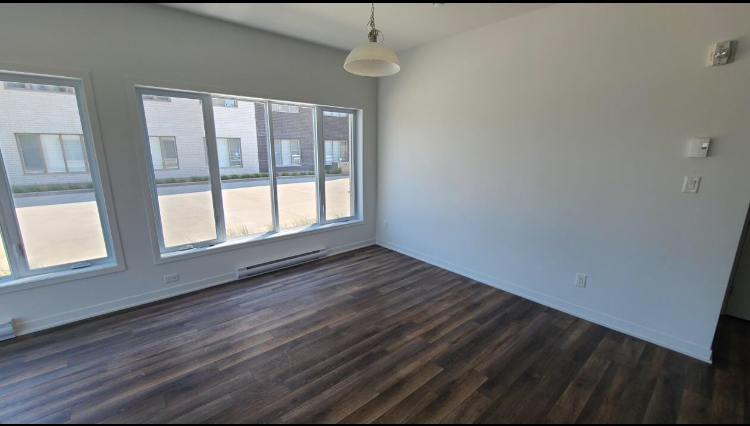 Rent residential apartment 899.86sqf. in Brossard, Quebec, Canada image 10