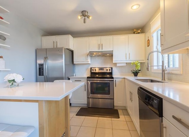 Buy residential two or more storey 2100.00sqf. in Brossard, Quebec, Canada image 8