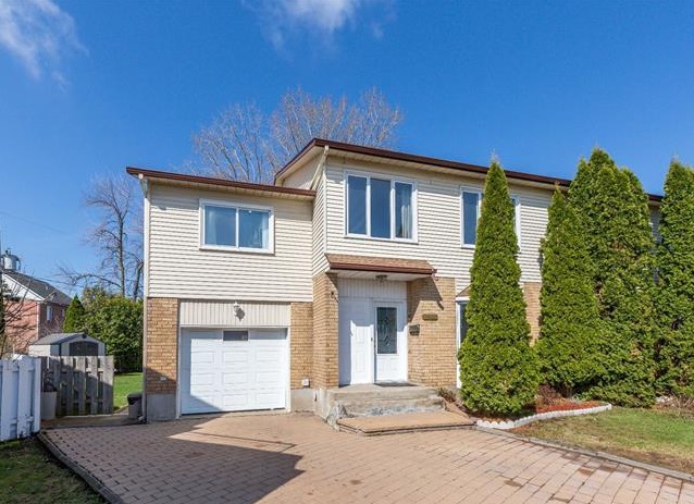 Buy residential two or more storey 2100.00sqf. in Brossard, Quebec, Canada image 23