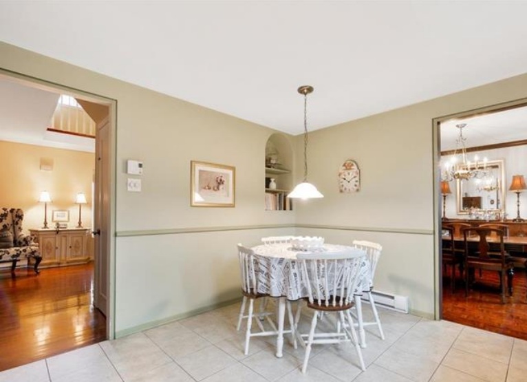 Rent residential two or more storey 2838.00sqf. in Montréal, Quebec, Canada image 13