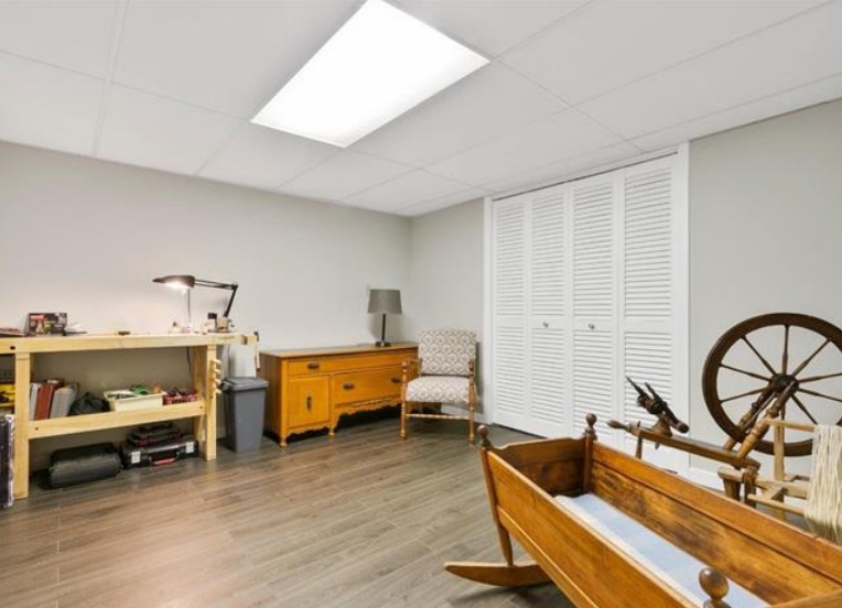 Rent residential two or more storey 2838.00sqf. in Montréal, Quebec, Canada image 27