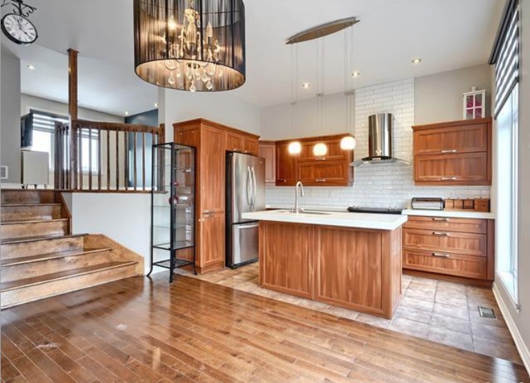 Rent residential split level 0.00sqf. in Brossard, Quebec, Canada image 4