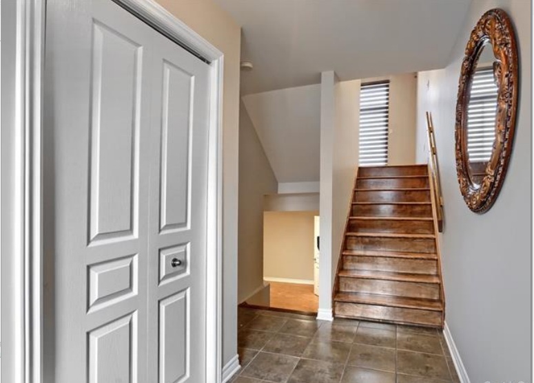 Rent residential split level 0.00sqf. in Brossard, Quebec, Canada image 17
