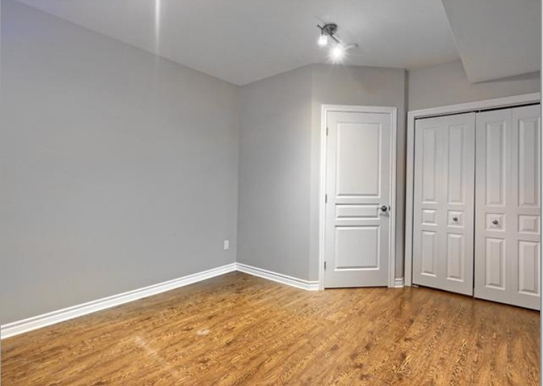 Rent residential split level 0.00sqf. in Brossard, Quebec, Canada image 18