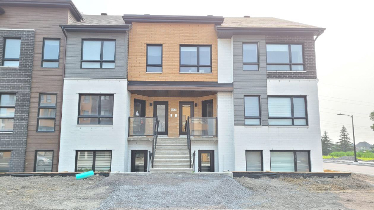 rent a residential in CA Brossard